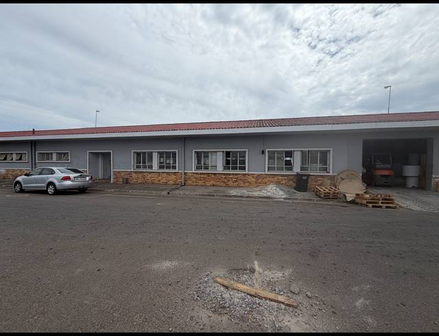 655M² WAREHOUSE TO LET IN BLACKHEATH INDUSTRIAL